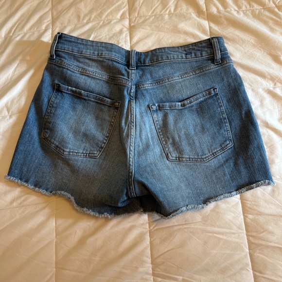 MADISON Morgan high rise shorts - Picture 2 of 3